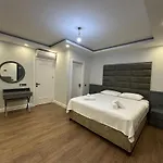 Luxury Private Heated Pool C-two Villa